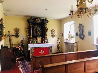 Das Heim ist konfessionell nicht gebunden, besitzt jedoch eine eigene Hauskapelle. In der Hauskapelle finden regelmäßig katholische und evangelische Gottesdienste statt.